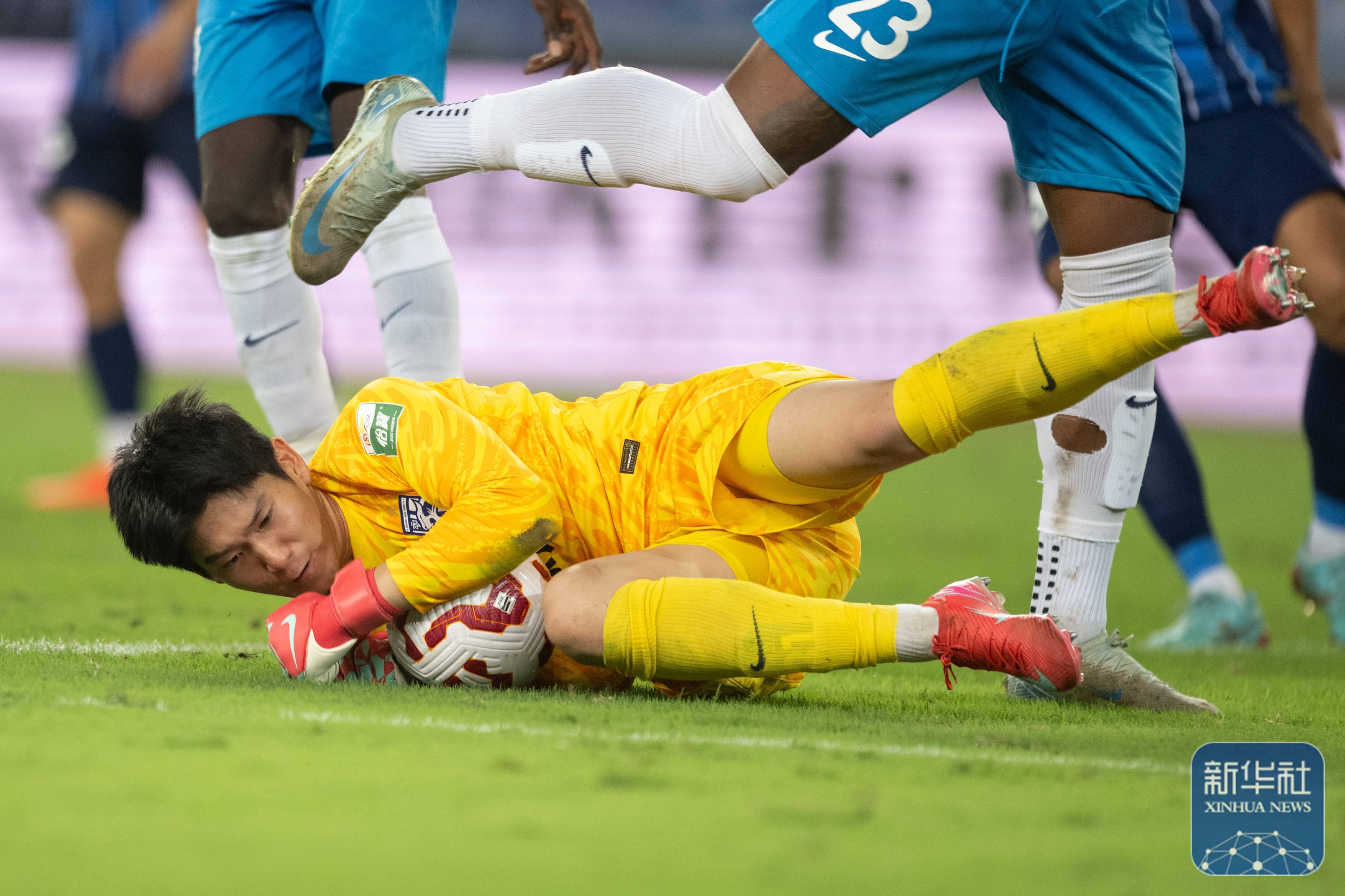 拜仁在小组 拜仁在小组