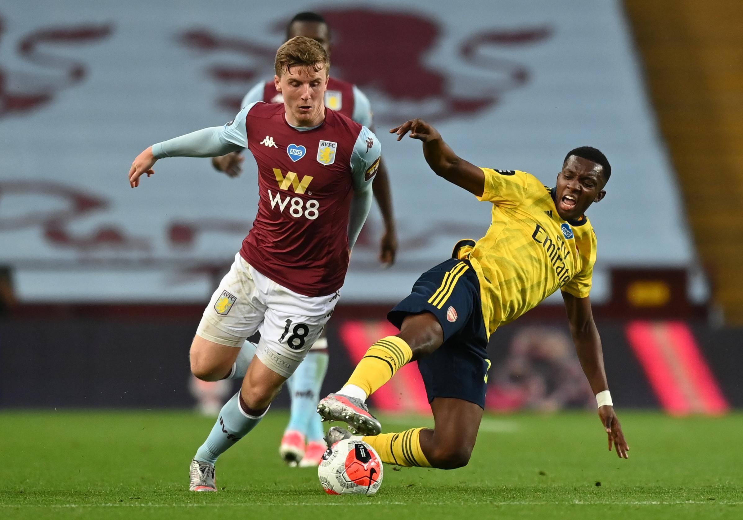 针锋相对 针锋相对